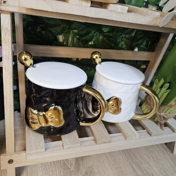 Elegant Ceramic Mug with Gold Handle